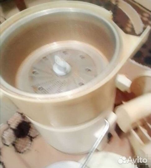 Соковыжималка-овощерезка