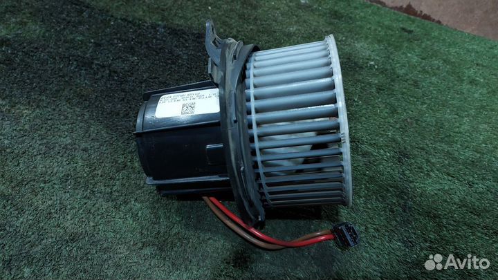 Моторчик отопителя W212,W204,X218,R231
