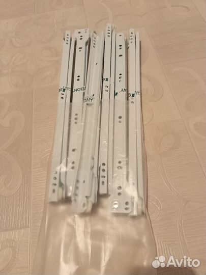 Продам. Направляющие 400мм.Новые на 6 ящиков.600