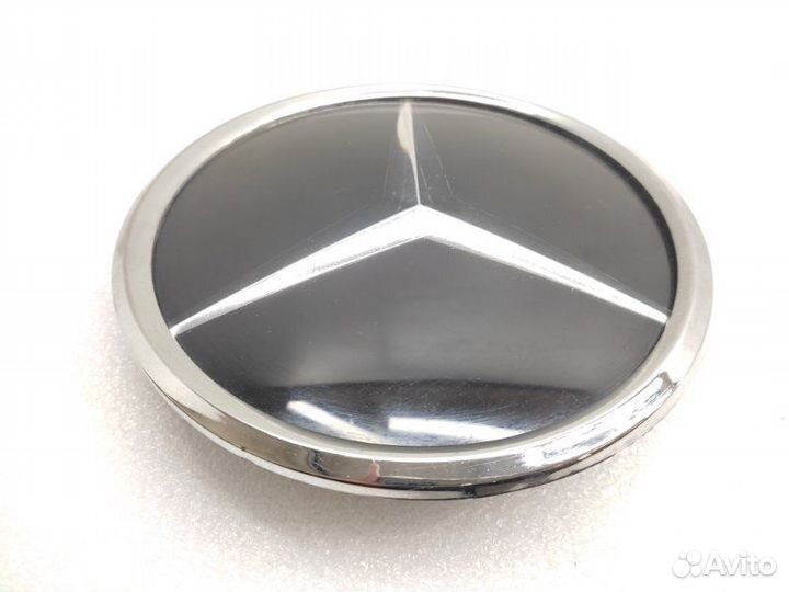 Эмблема Mercedes-Benz C-Class W204 1.8 2011