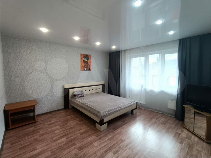 2-к. квартира, 54 м², 2/10 эт.