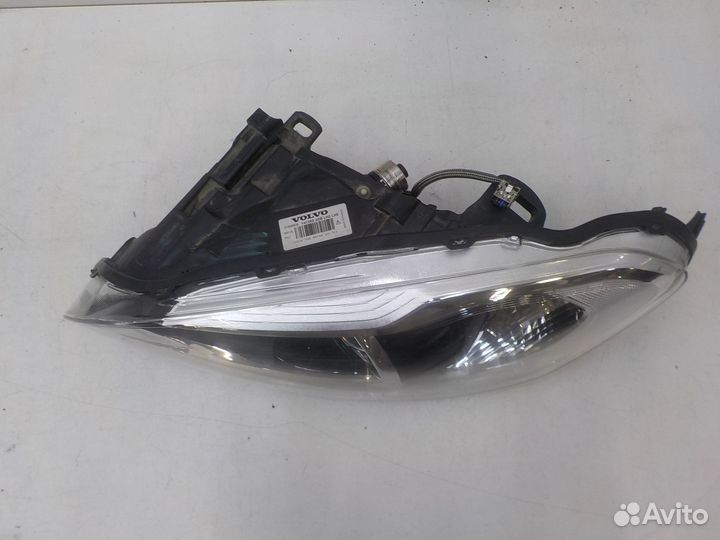 Б/У Б/У Фара левая Volvo XC60 2008- 31698808 volvo