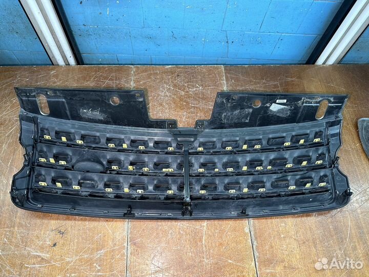 Ешетка радиатора Land Rover Range Rover Vogue 4