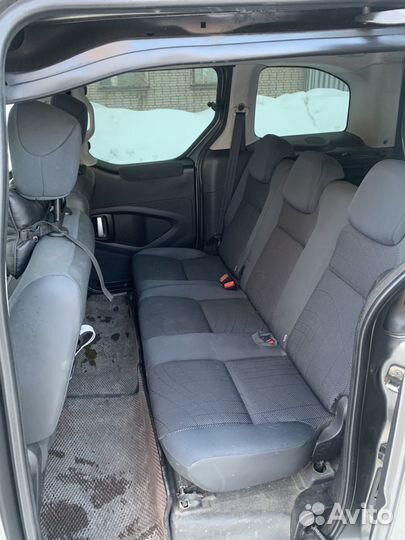 Пассажирские перевозки минивен