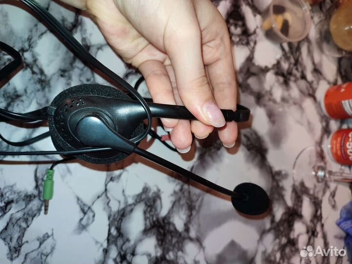 Беспроводные наушники новые