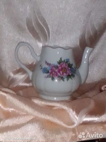 Стакан, графин, чайник, ваза, статуэтка