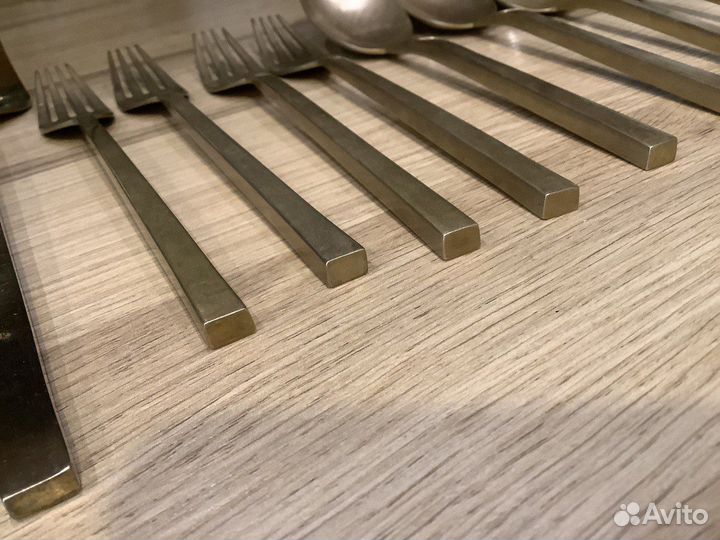 Набор вилок и ложек из латуни производства Таиланд