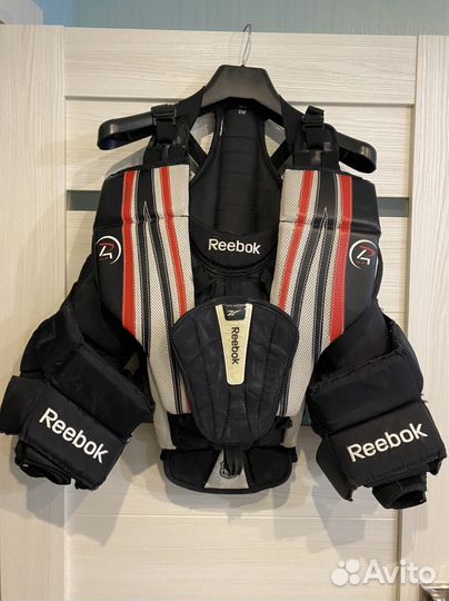Вратарский нагрудник Reebok P4 NHL р-р JR l/xl