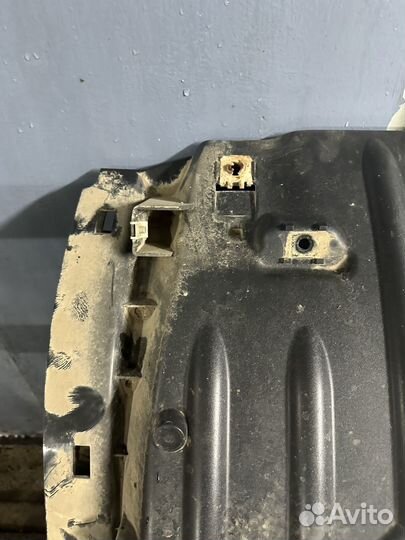 Крыло перед левое верхнее Scania 6 2599545