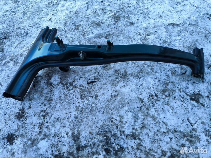 Правая стойка кузова Chevrolet Niva