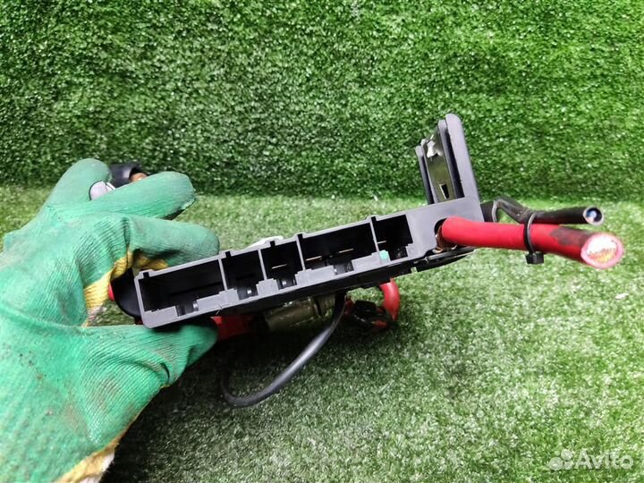 Блок предохранителей BMW 3 E90/E91 (2005-2012)