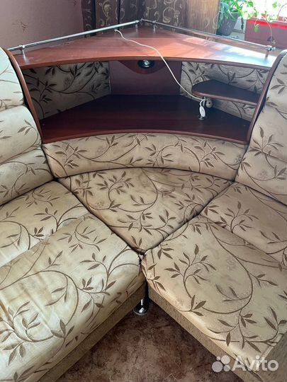 Угловой диван бу