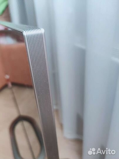 Телевизор LG 47LA690V