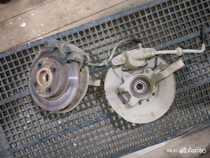 Кулак поворотный калина