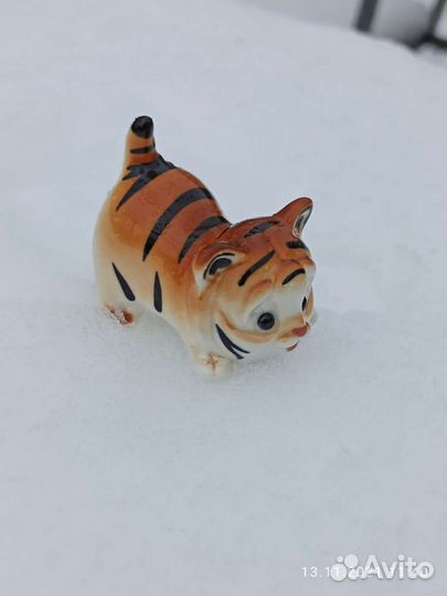 Фарфоровые статуэтки