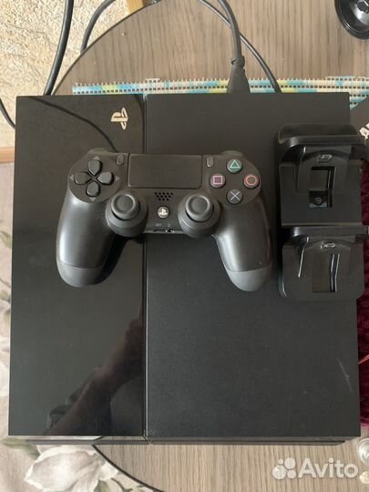 Продам Sony PlayStation 4