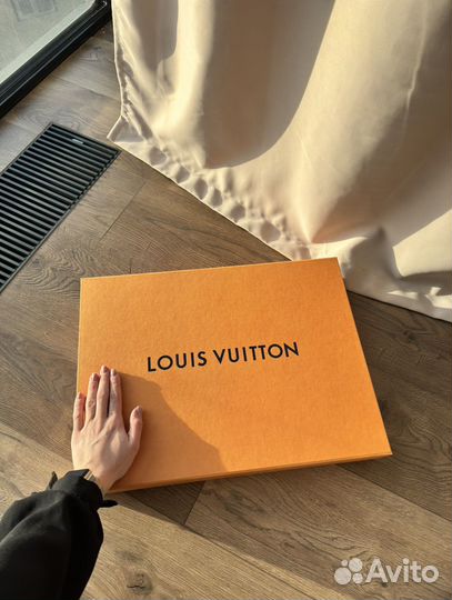 Коробка louis vuitton