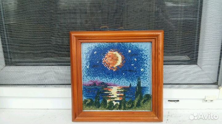 Картина, вышитая крестом