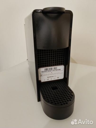 Кофемашина nespresso essenza mini