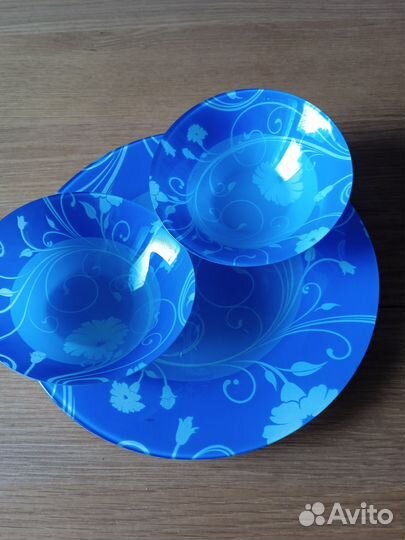 Тарелка и 5 салатников