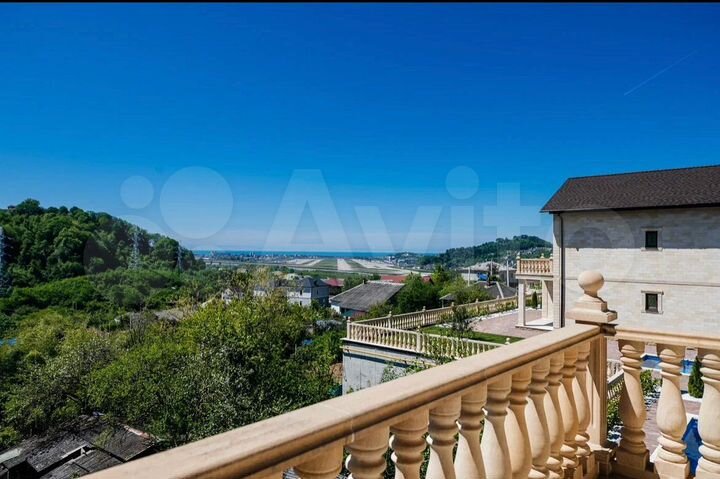 Дом 185 м² на участке 5 сот.