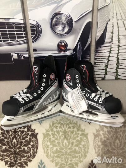 Коньки хоккейные новые