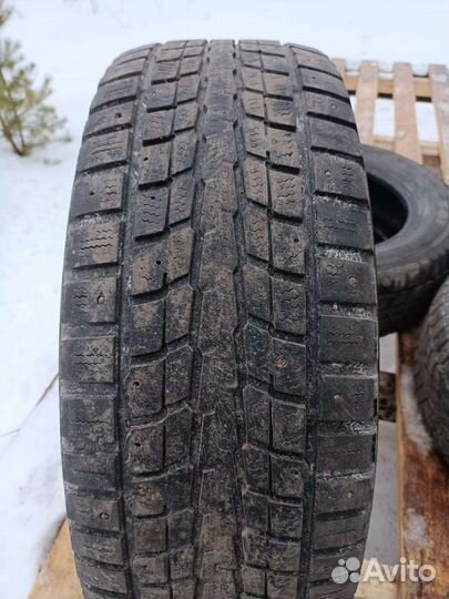 Dunlop SP Winter Ice 01 235/65 R17 108T