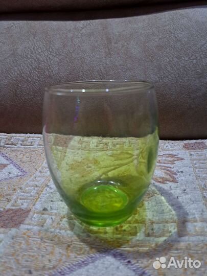 Стаканы и стопки из цветного стекла