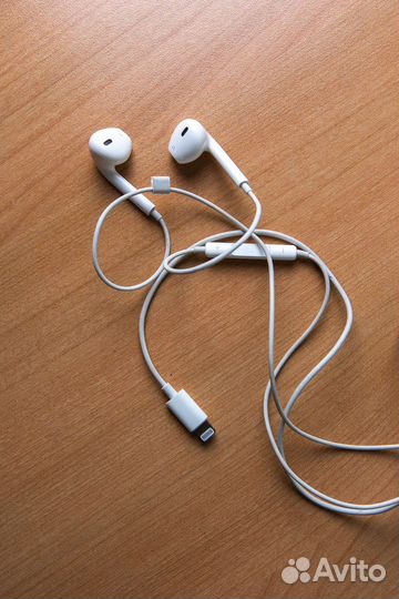 Наушники apple earpods