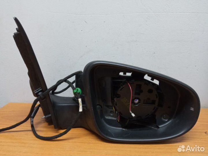 Зеркало правое Volkswagen Golf 6 2009-2013