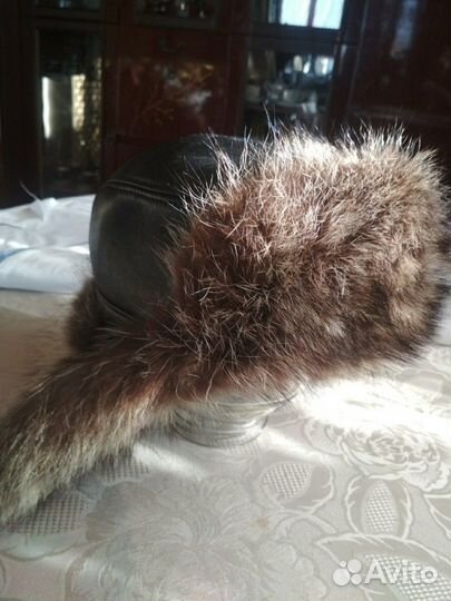 Мужская шапка с натуральным мехом и кожей