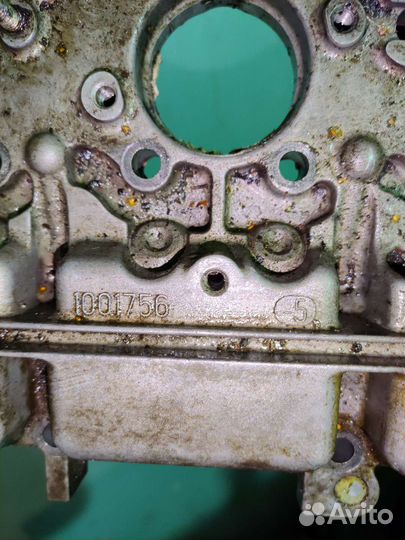 Клапанная крышка Volvo s80 (1) b6284t