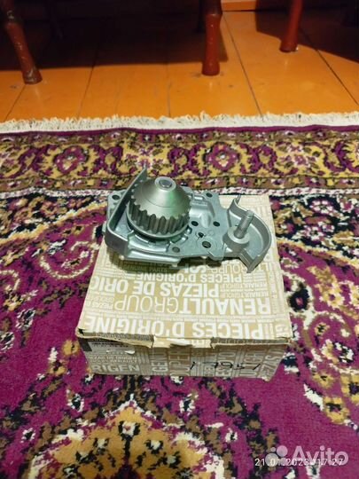 Помпа renault logan