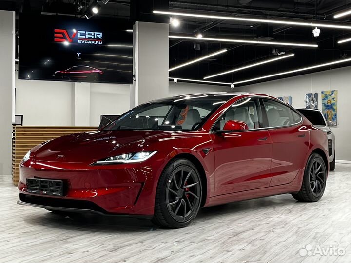 Tesla Model 3 AT, 2024