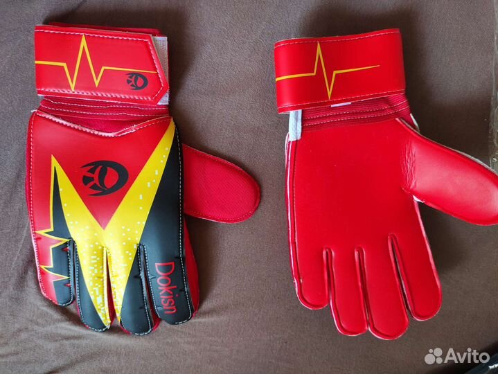 Вратарские перчатки 9 размер
