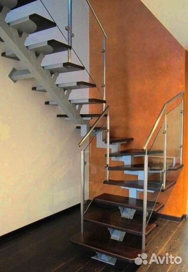 Лестница винтовая с монтажем