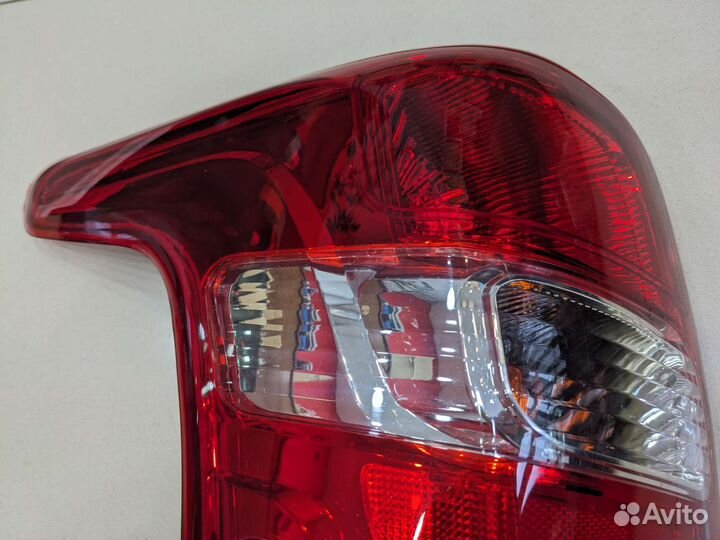 Фонарь задний левый mitsubishi L200 2015-2018