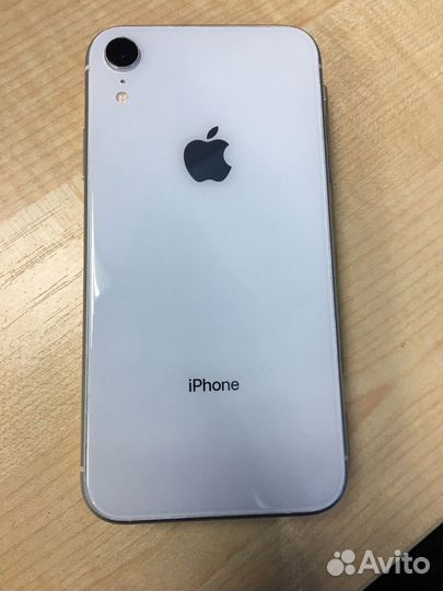 iPhone Xr, 64 ГБ