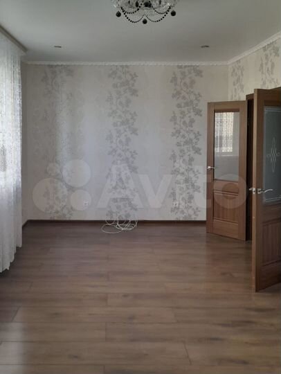 2-к. квартира, 63 м², 3/5 эт.