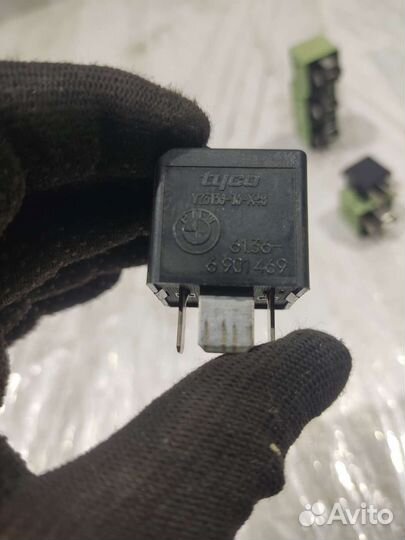 Реле V23134 Land Rover BMW