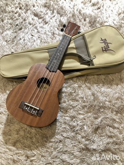 Укулеле flight