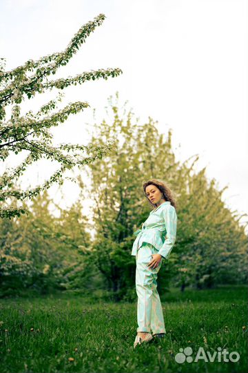 Женский брючный костюм. Пижама из иката