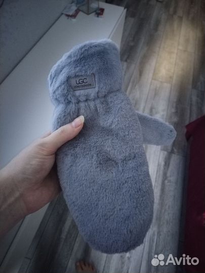 Варежки женские