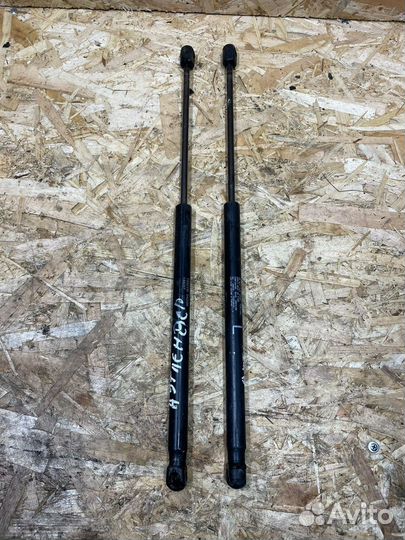 Амортизатор крышки багажника mitsubishi outlander