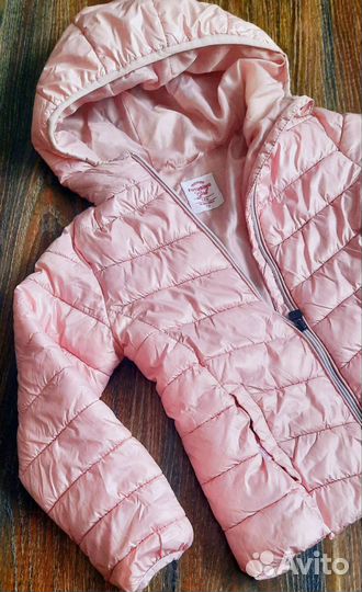 Демисезонная куртка на девочку