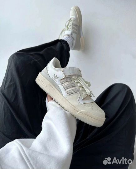 Кроссовки adidas forum low женские