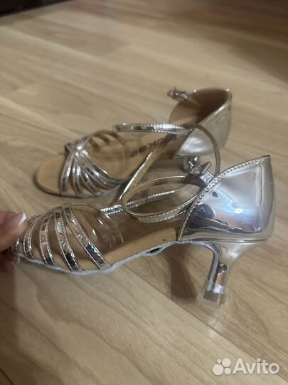 Туфли для бальных танцев латина