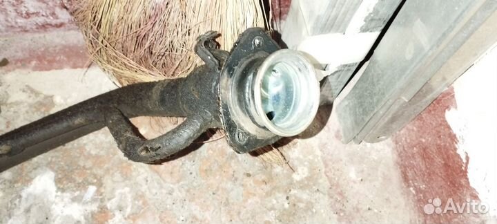 Заливная горловина mitsubishi pajero 4, бензин