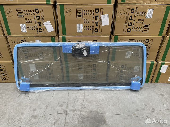 Лобовое стекло w463 от 2018 года