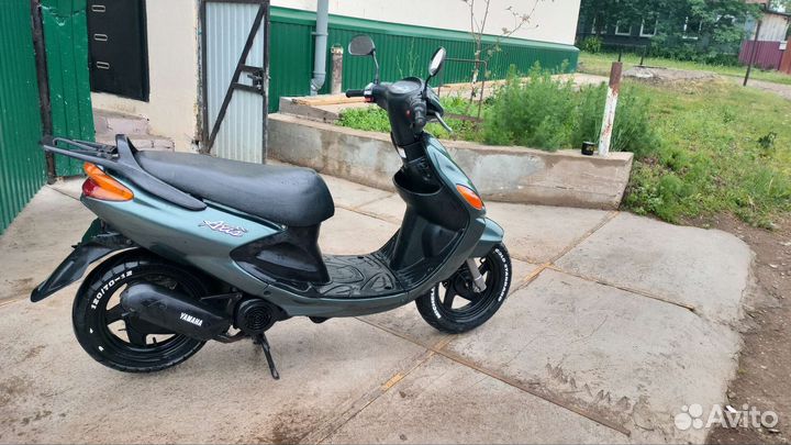 Скутер Yamaha Grand Axis 100
